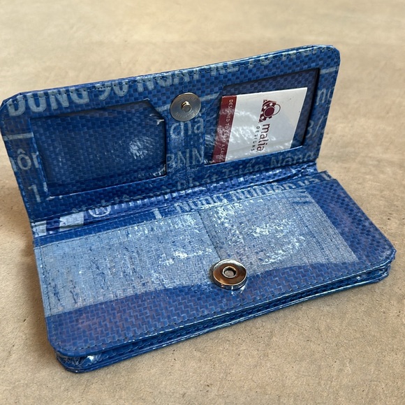 New wallet- made from recycled feedbags. - Picture 2 of 4